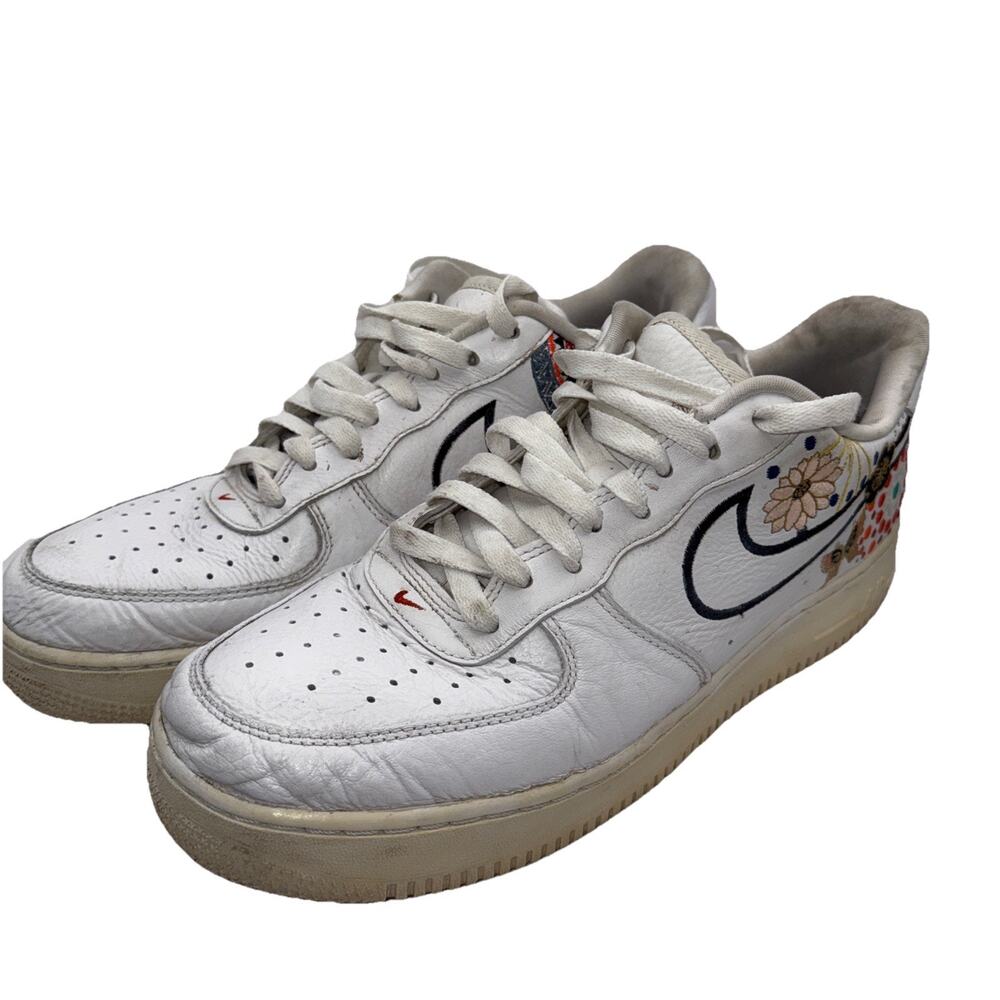 Size 11 - Nike Air Force 1 LNY W